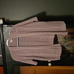 Gray short sleeved sweater